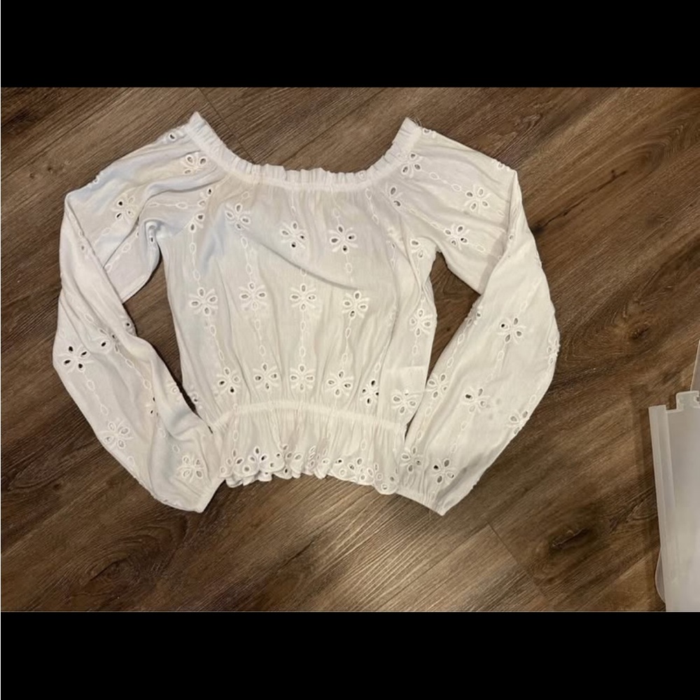 H&M White Eyelet Off-Shoulder Blouse